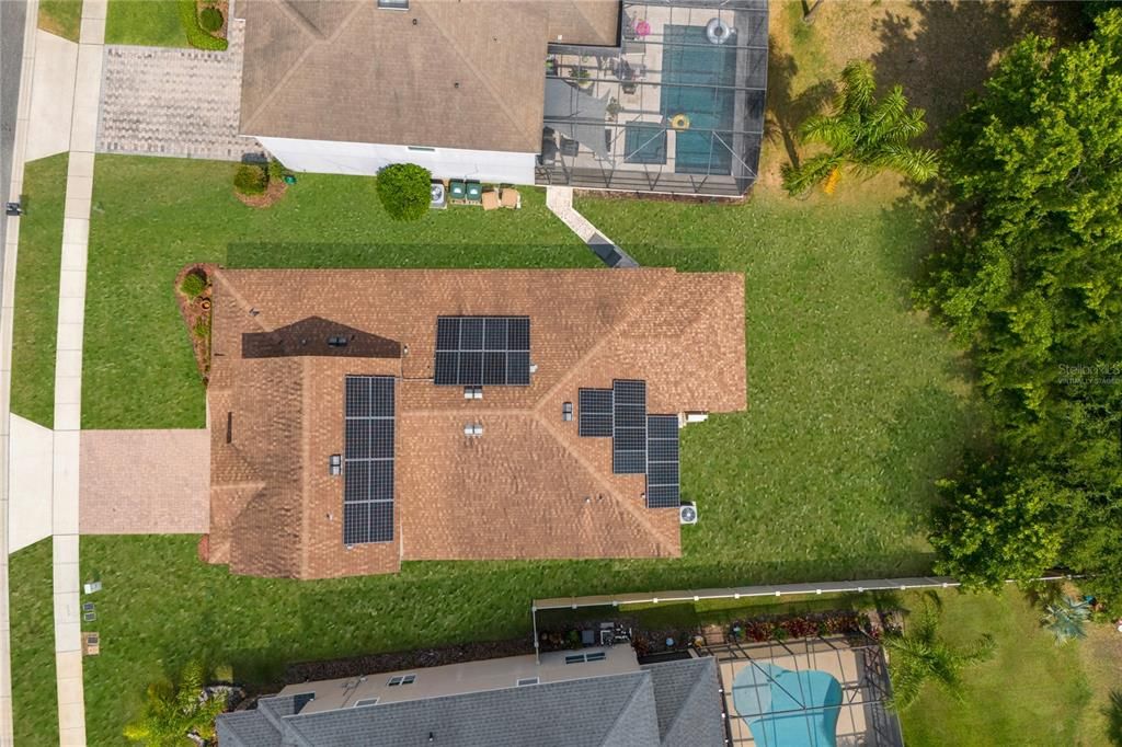 Virtually Staged: Aerial view of roof solar