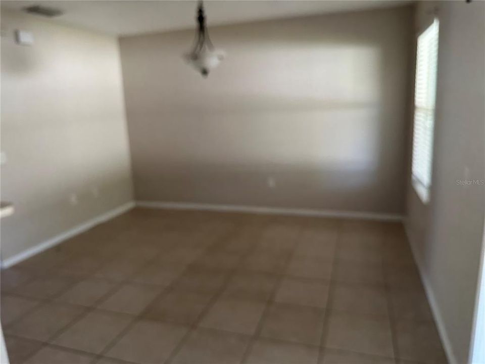 For Rent: $1,950 (3 beds, 2 baths, 1508 Square Feet)