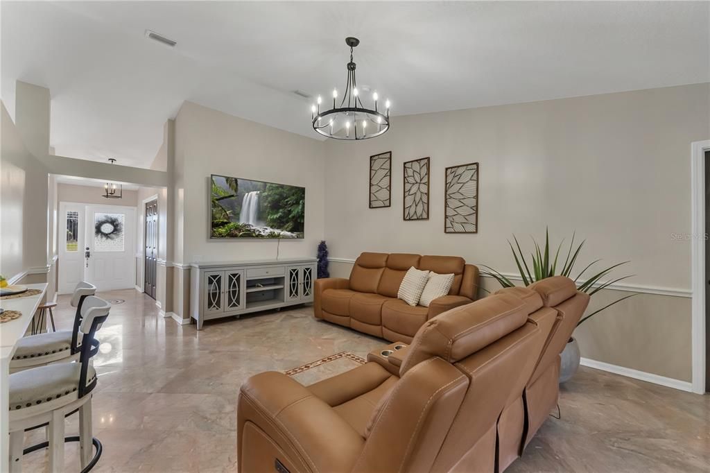 For Sale: $599,900 (4 beds, 2 baths, 2113 Square Feet)