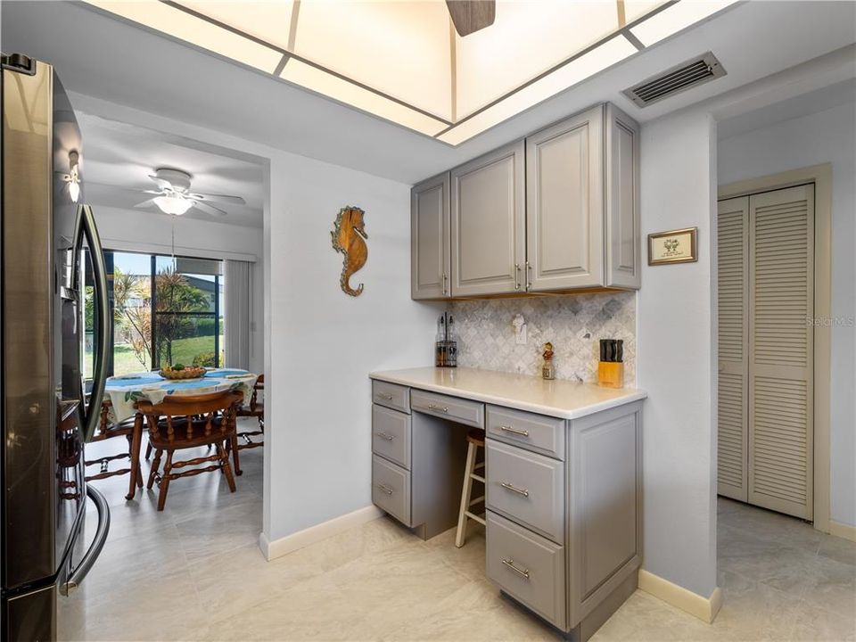 For Sale: $314,000 (2 beds, 2 baths, 1222 Square Feet)