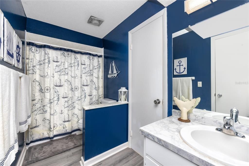 Nautical Color Full Bath