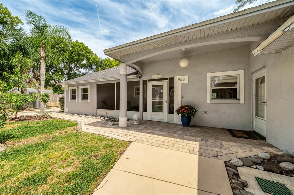 Recently Sold: $840,000 (3 beds, 2 baths, 1788 Square Feet)