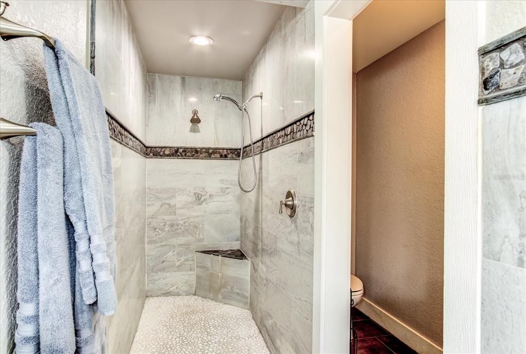 Под контрактом: $675,000 (3 спален, 2 ванн, 1756 Квадратных фут)