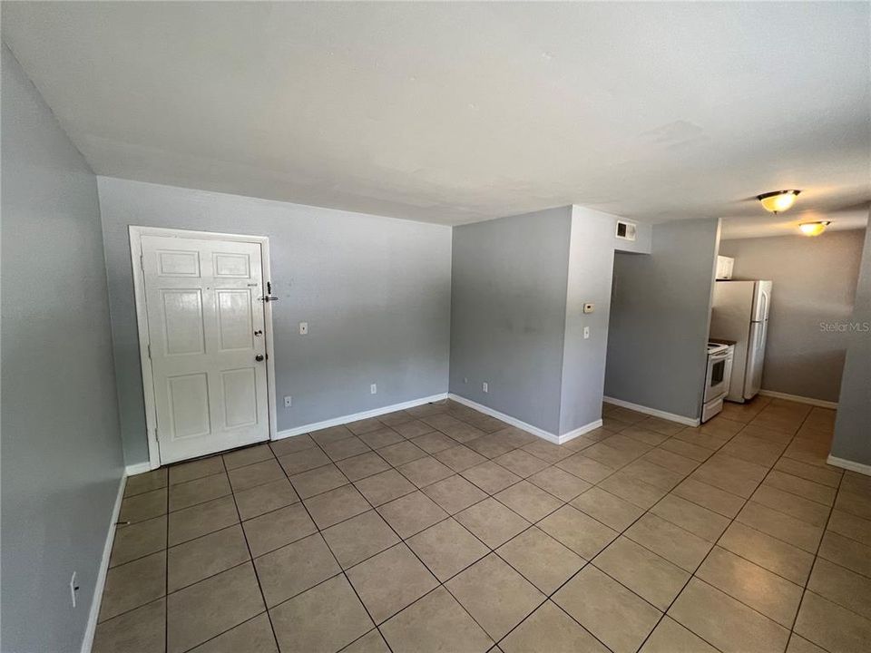 For Sale: $198,000 (1 beds, 1 baths, 600 Square Feet)