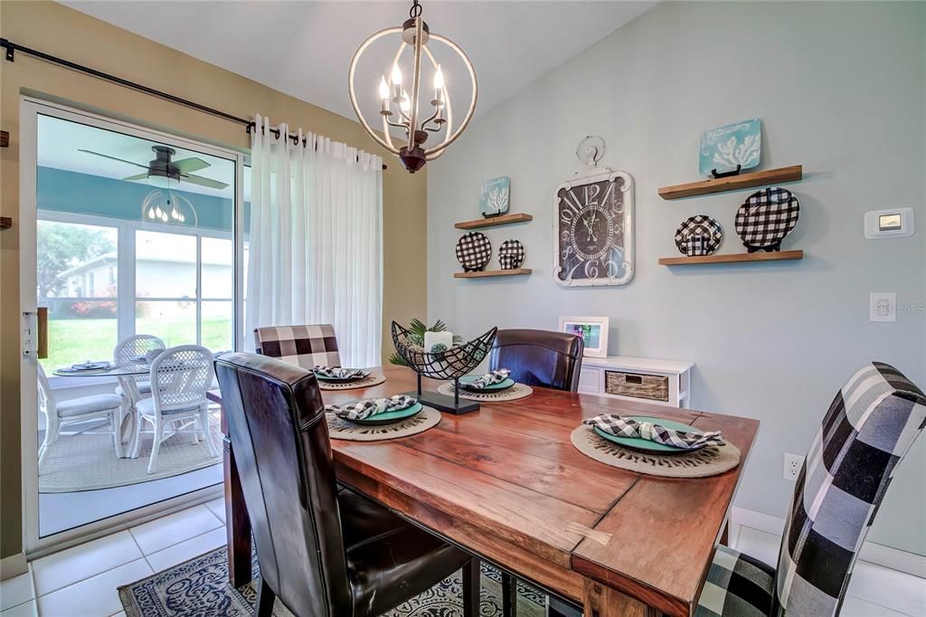 Active With Contract: $257,000 (3 beds, 2 baths, 1256 Square Feet)