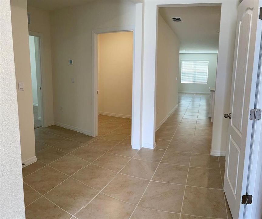 For Rent: $2,399 (4 beds, 2 baths, 1828 Square Feet)