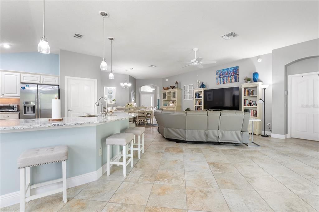 Active With Contract: $529,900 (3 beds, 2 baths, 1952 Square Feet)