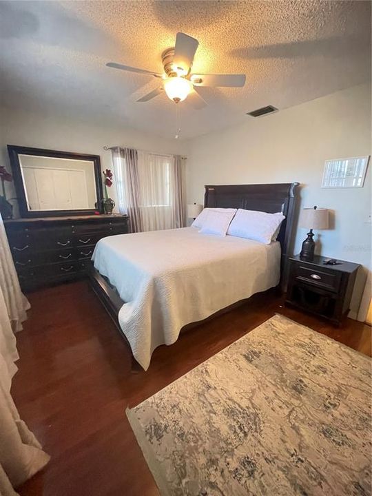 For Rent: $2,450 (2 beds, 2 baths, 1068 Square Feet)
