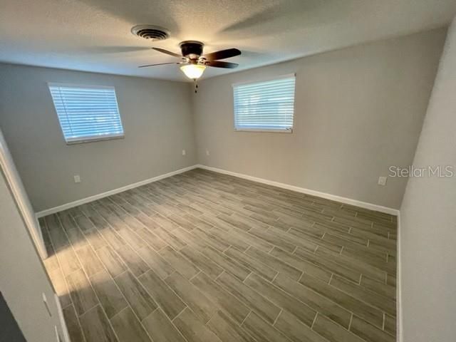 Recently Rented: $2,400 (3 beds, 2 baths, 1502 Square Feet)