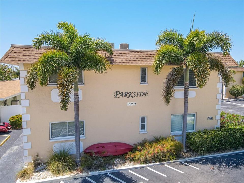 Ideal for full-time residents, vacationers, or investors, this property allows for a minimum rental period of three days and is suitable for all ages.