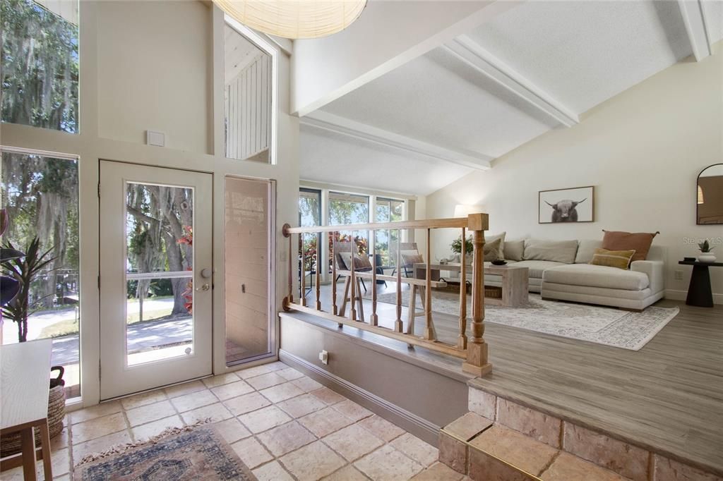 Recently Sold: $1,025,000 (3 beds, 2 baths, 2044 Square Feet)