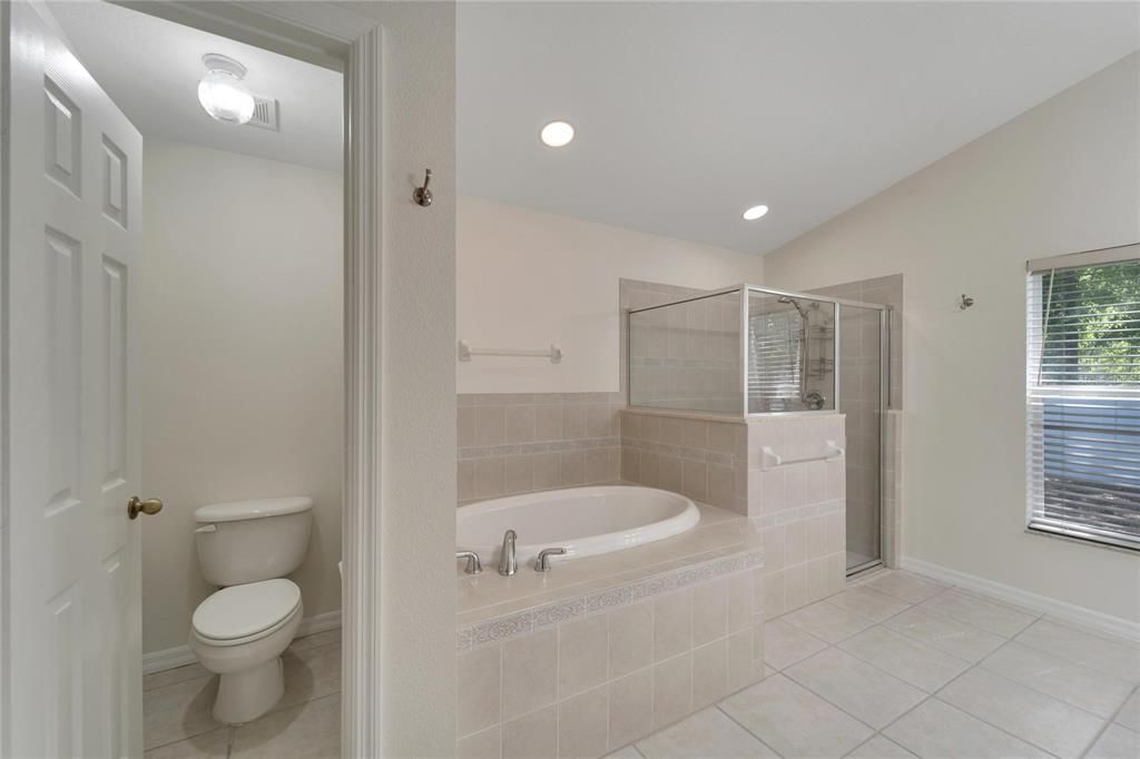 待售: $429,900 (4 贝兹, 2 浴室, 2021 平方英尺)