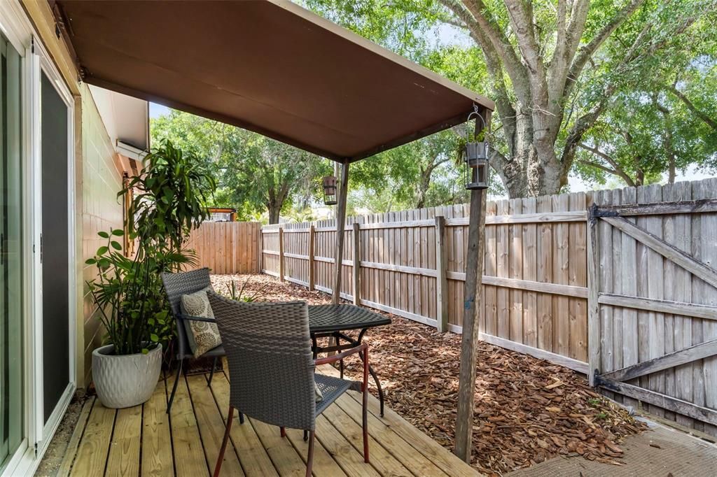 For Sale: $355,000 (2 beds, 2 baths, 1119 Square Feet)