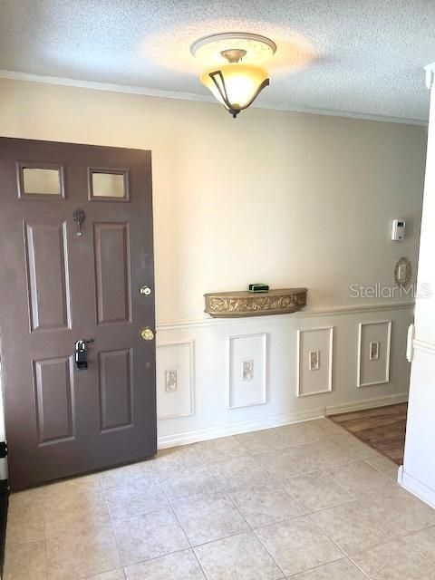 For Sale: $189,900 (2 beds, 2 baths, 1049 Square Feet)