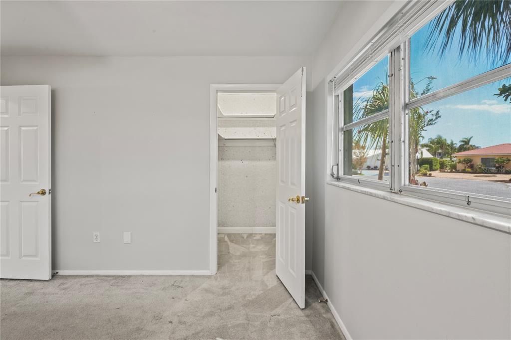 Active With Contract: $619,000 (2 beds, 2 baths, 1710 Square Feet)