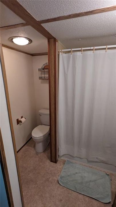 Active With Contract: $90,000 (2 beds, 1 baths, 784 Square Feet)