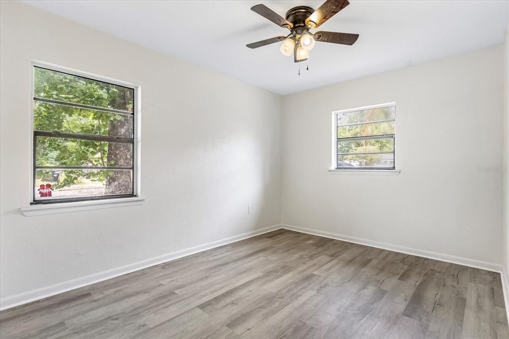 Active With Contract: $305,000 (4 beds, 2 baths, 1308 Square Feet)