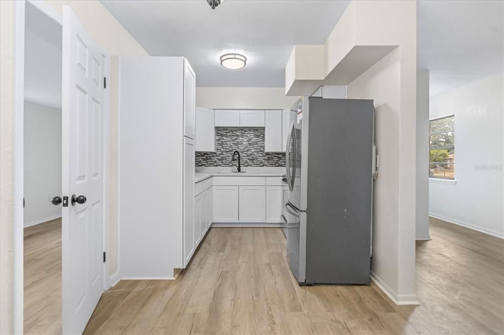 Active With Contract: $305,000 (4 beds, 2 baths, 1308 Square Feet)