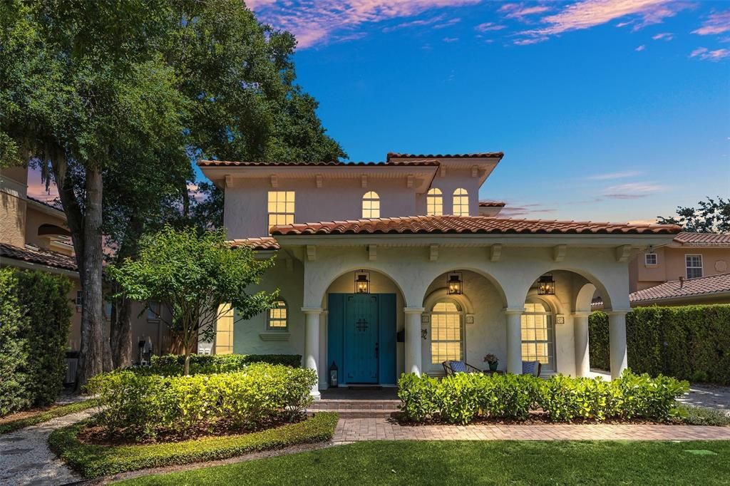 For Sale: $1,895,000 (4 beds, 4 baths, 3361 Square Feet)