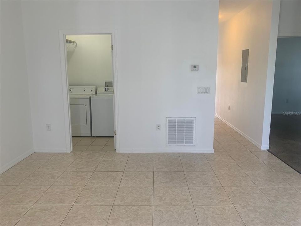 For Rent: $1,800 (3 beds, 3 baths, 1650 Square Feet)