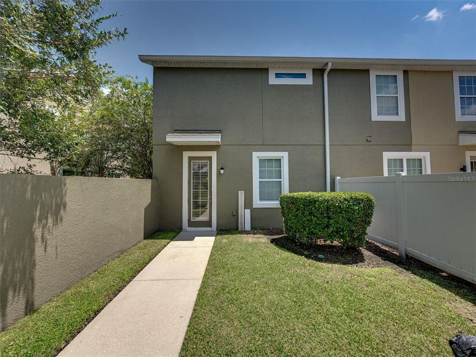 Active With Contract: $399,900 (4 beds, 2 baths, 1656 Square Feet)