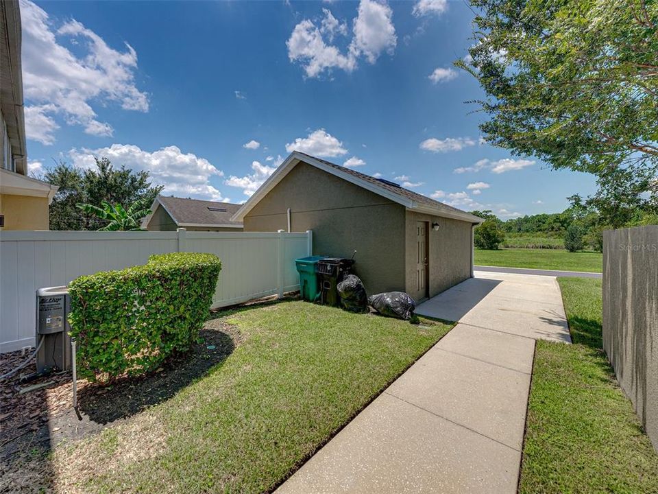 Active With Contract: $399,900 (4 beds, 2 baths, 1656 Square Feet)