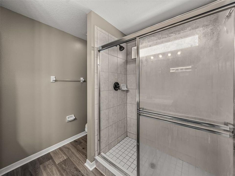 Active With Contract: $399,900 (4 beds, 2 baths, 1656 Square Feet)