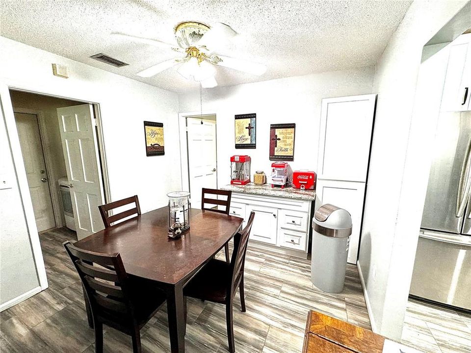 For Sale: $399,900 (3 beds, 2 baths, 2100 Square Feet)