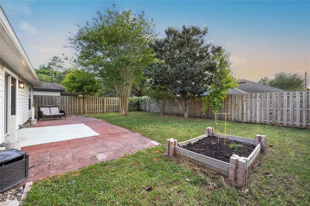 For Sale: $347,500 (3 beds, 2 baths, 1551 Square Feet)