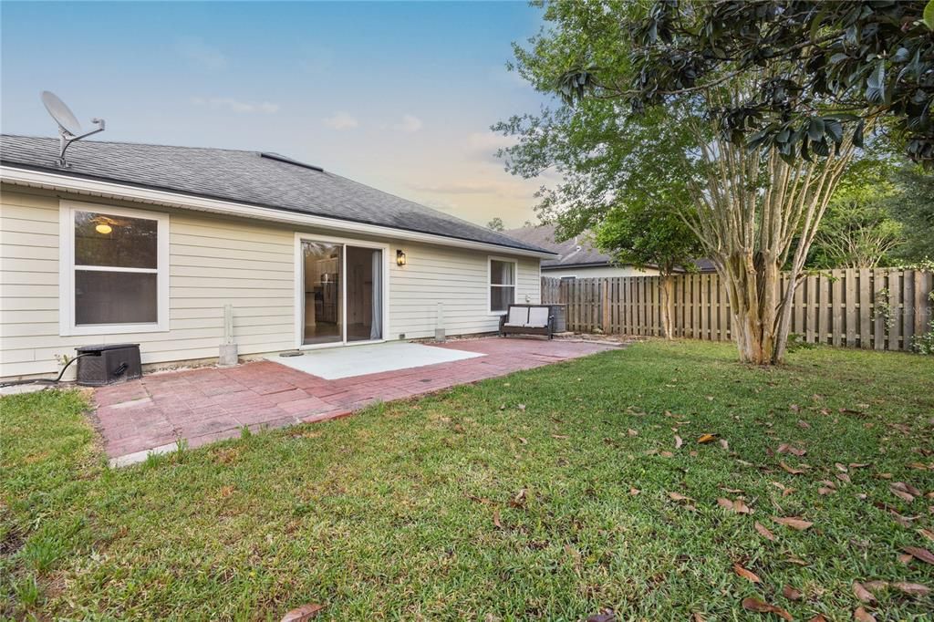 For Sale: $347,500 (3 beds, 2 baths, 1551 Square Feet)