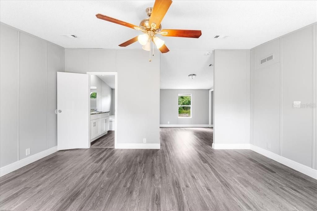 Active With Contract: $379,900 (4 beds, 2 baths, 2052 Square Feet)