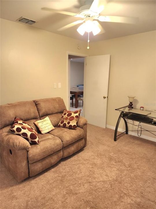 Active With Contract: $2,500 (3 beds, 2 baths, 1576 Square Feet)