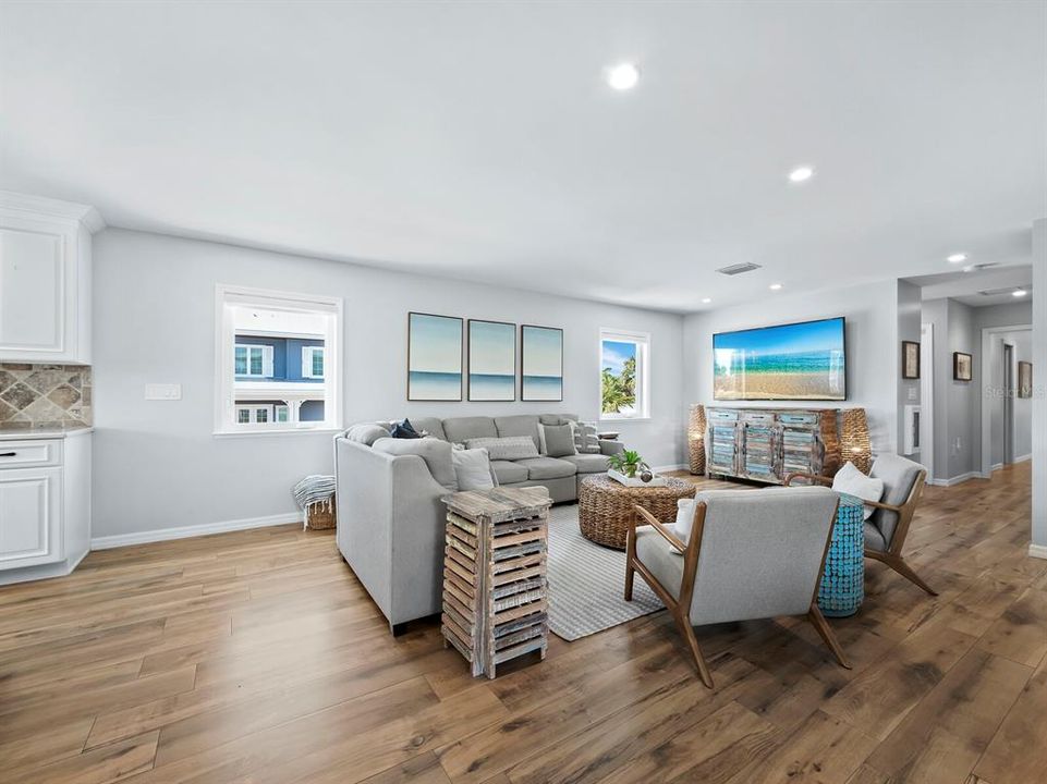 For Sale: $2,795,000 (3 beds, 2 baths, 2242 Square Feet)