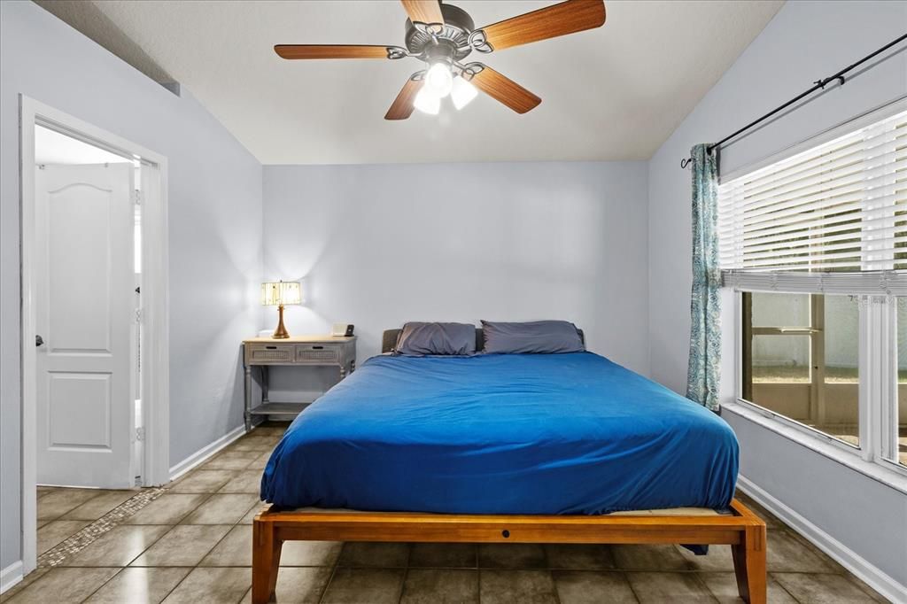 Active With Contract: $390,000 (3 beds, 2 baths, 1525 Square Feet)