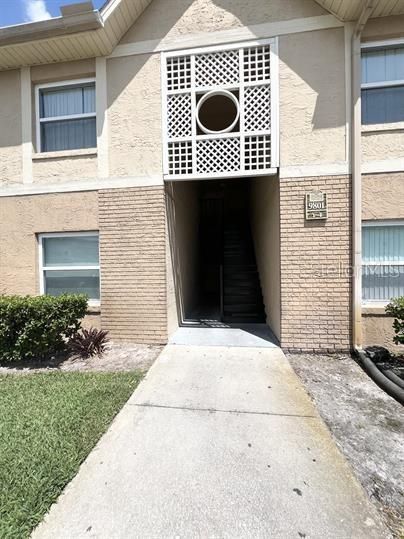 Recently Rented: $1,650 (2 beds, 2 baths, 905 Square Feet)