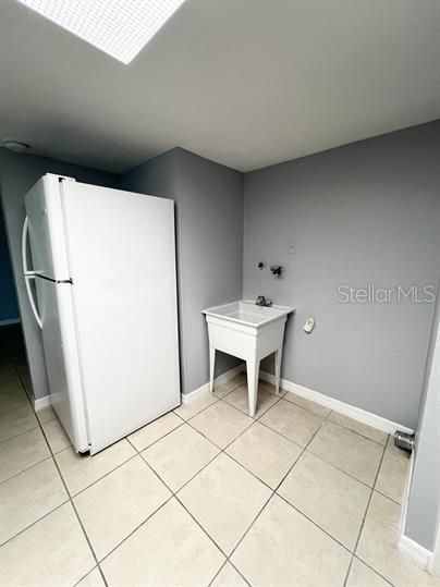 Recently Rented: $1,650 (2 beds, 2 baths, 905 Square Feet)