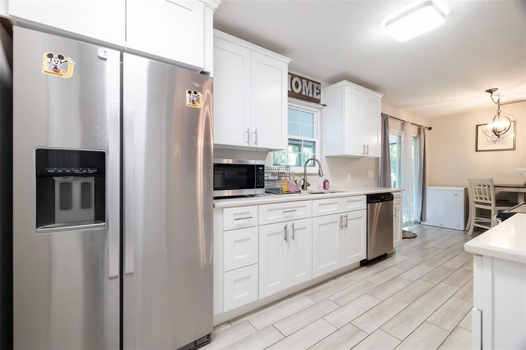 For Sale: $245,000 (4 beds, 2 baths, 1224 Square Feet)