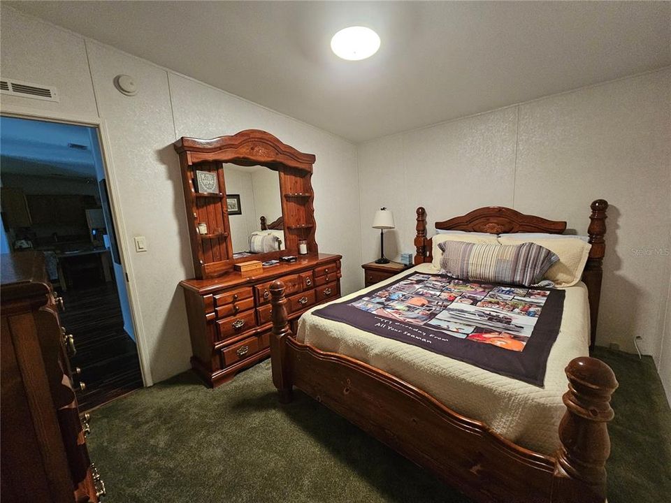 En Venta: $255,000 (3 camas, 2 baños, 1677 Pies cuadrados)