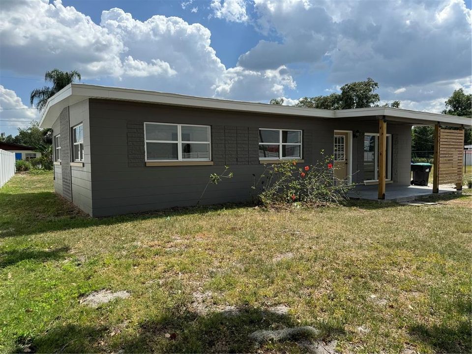 For Sale: $275,000 (3 beds, 1 baths, 1232 Square Feet)