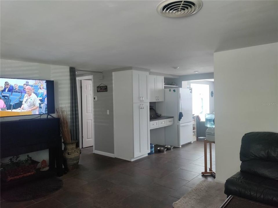 For Sale: $267,000 (2 beds, 2 baths, 1128 Square Feet)