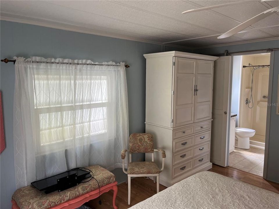 For Sale: $170,000 (2 beds, 2 baths, 960 Square Feet)