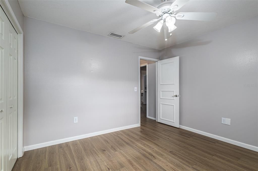 Active With Contract: $369,000 (3 beds, 2 baths, 1641 Square Feet)