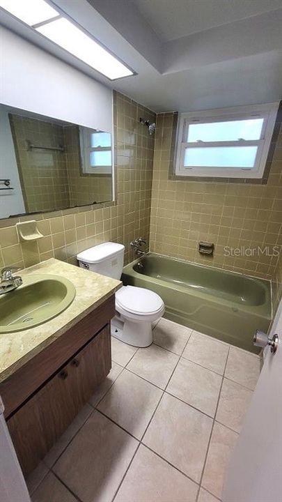 出租: $1,800 (3 贝兹, 2 浴室, 1261 平方英尺)