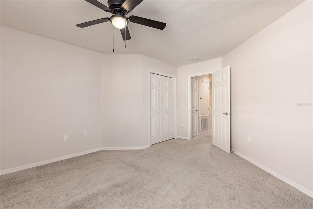 Active With Contract: $289,900 (3 beds, 2 baths, 1826 Square Feet)