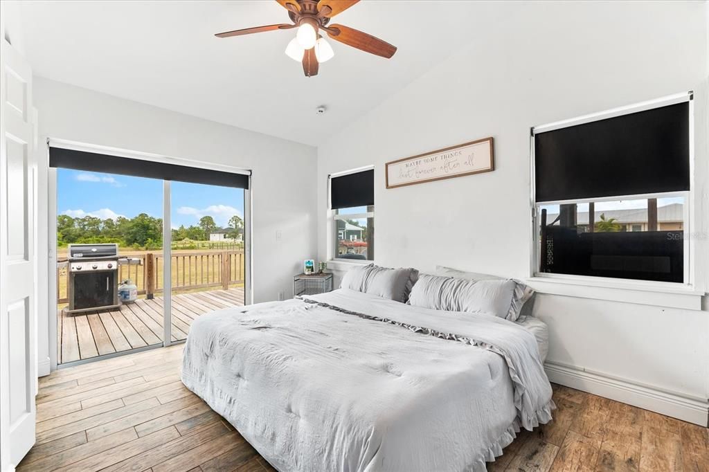 Active With Contract: $399,000 (3 beds, 2 baths, 1117 Square Feet)