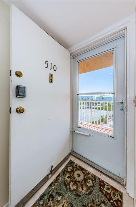 Active With Contract: $599,900 (2 beds, 2 baths, 1050 Square Feet)