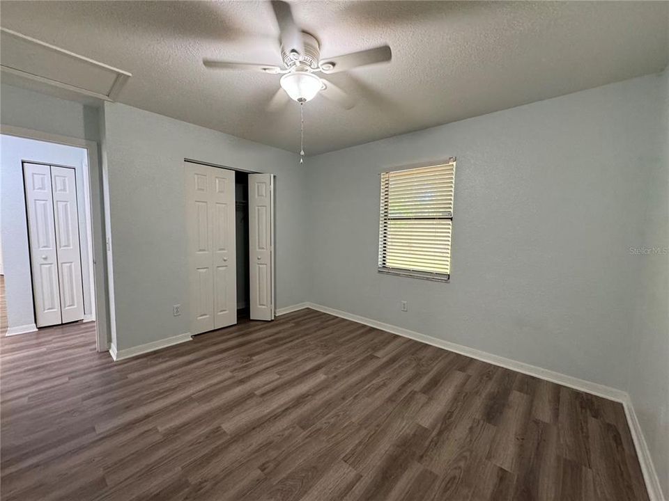 Active With Contract: $1,600 (3 beds, 2 baths, 1152 Square Feet)