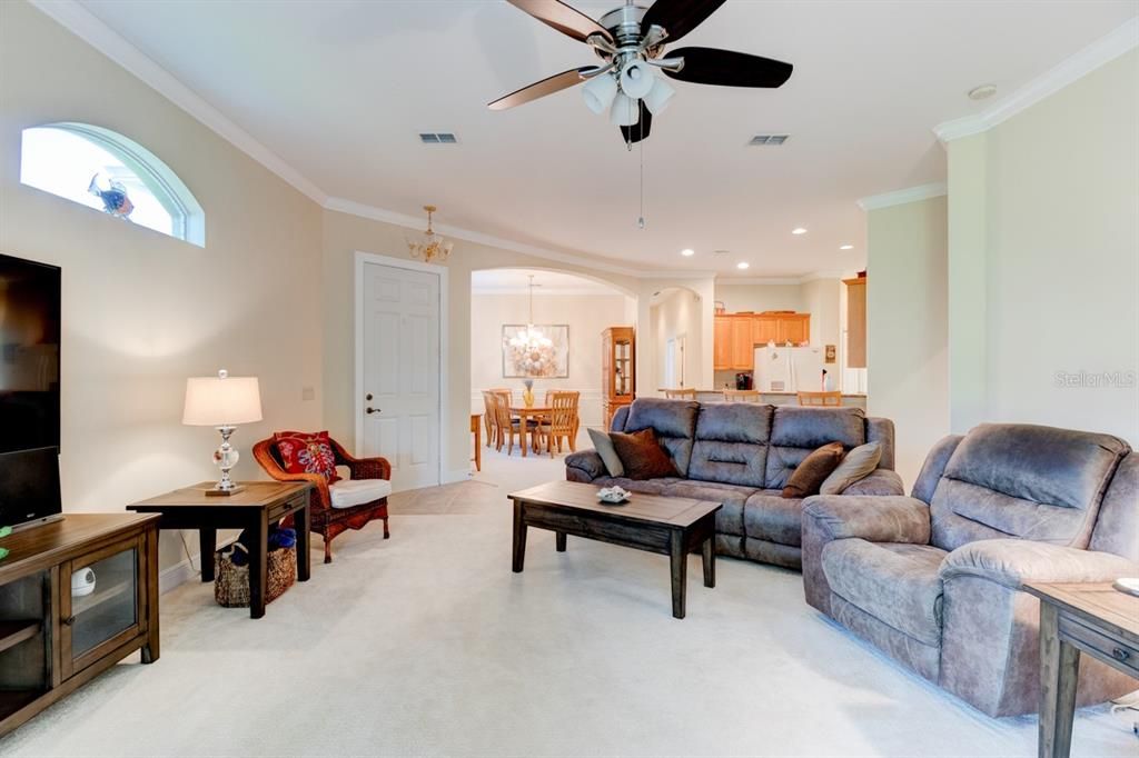 Recently Sold: $349,000 (2 beds, 2 baths, 1746 Square Feet)
