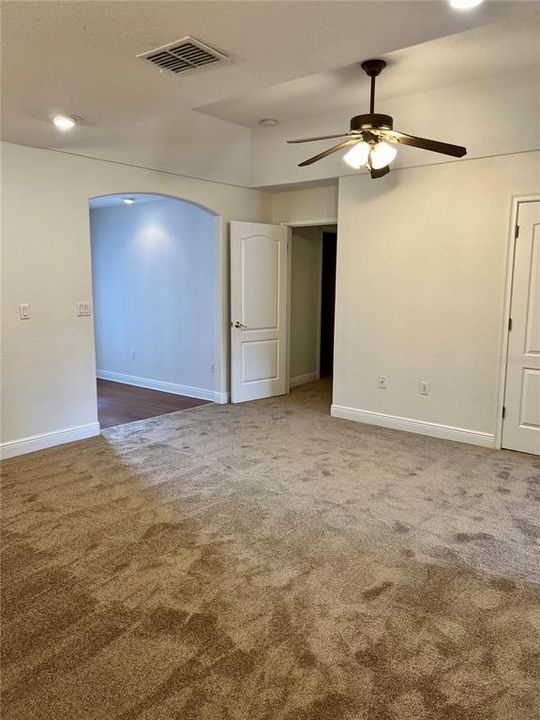 For Rent: $2,800 (2 beds, 3 baths, 1697 Square Feet)