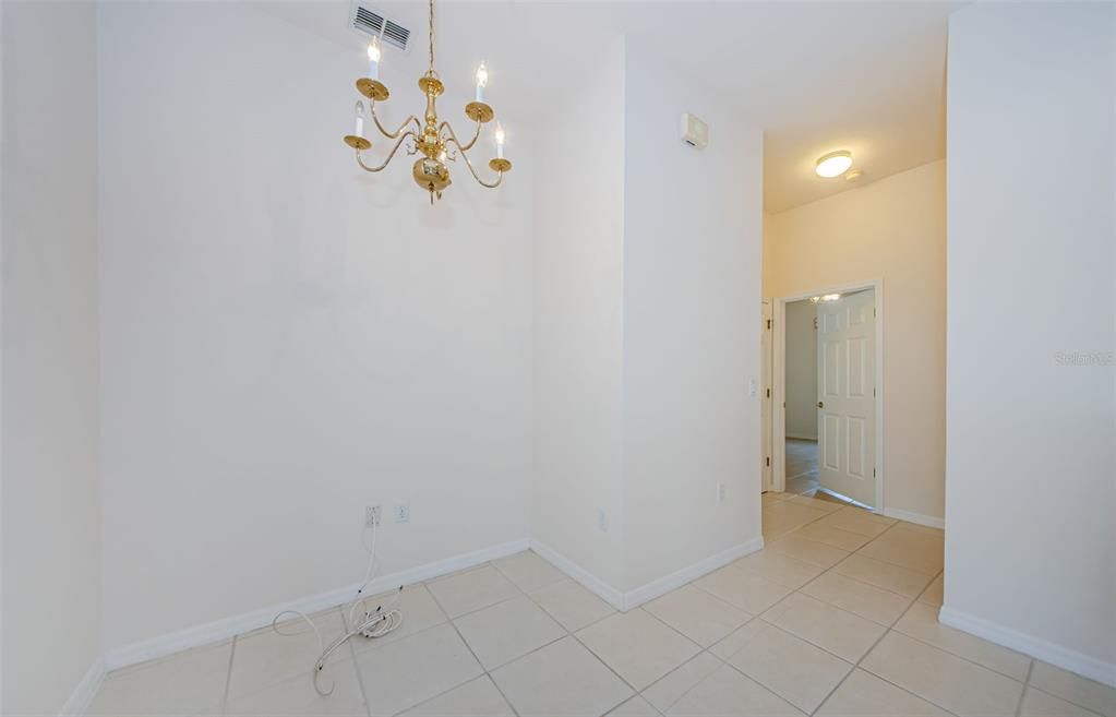 Active With Contract: $2,150 (2 beds, 2 baths, 1384 Square Feet)